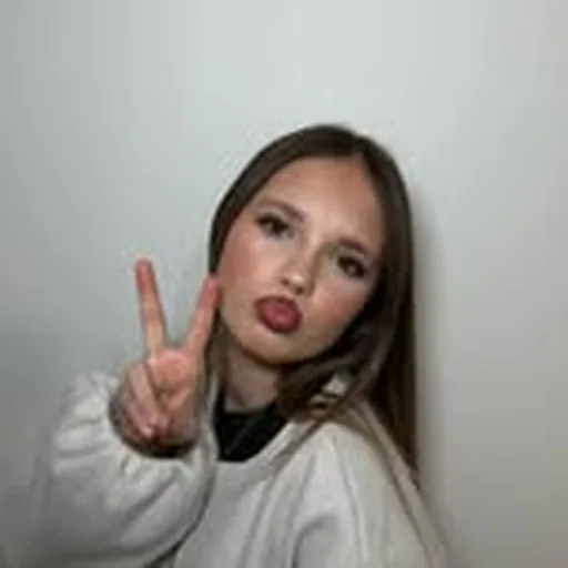 @thesmfamilyelliemay profile image