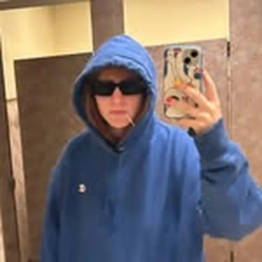 @thezoesparks profile image