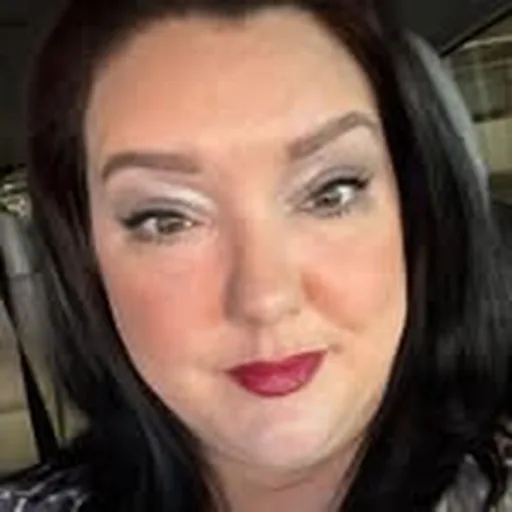 @thisbrunetteblogs profile image