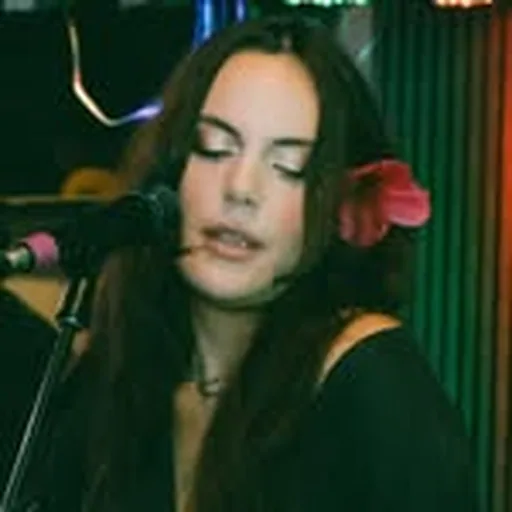 @thisisanora profile image