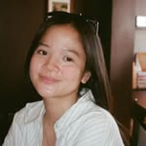 @thoughtsofandie profile image