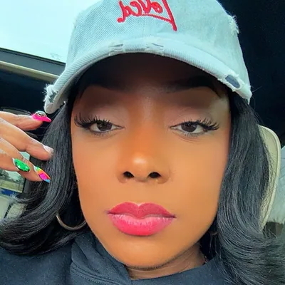 @tiffan_e_speaks profile image