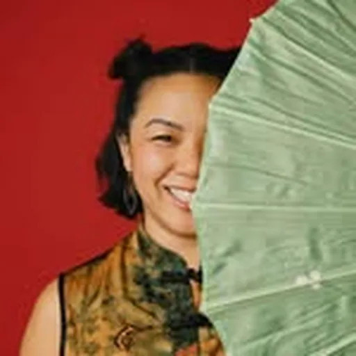 @tiffmakeswaves profile image