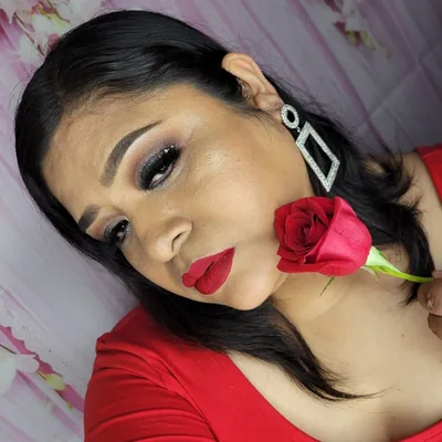 @tinas.life.style profile image