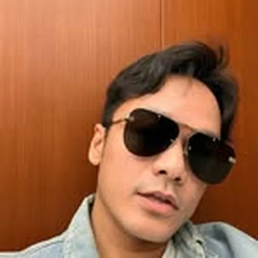 @titiessapoetra profile image