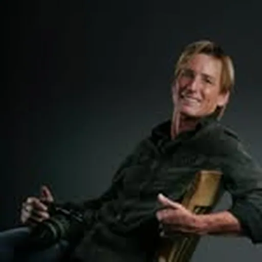 @tomcullisphoto profile image