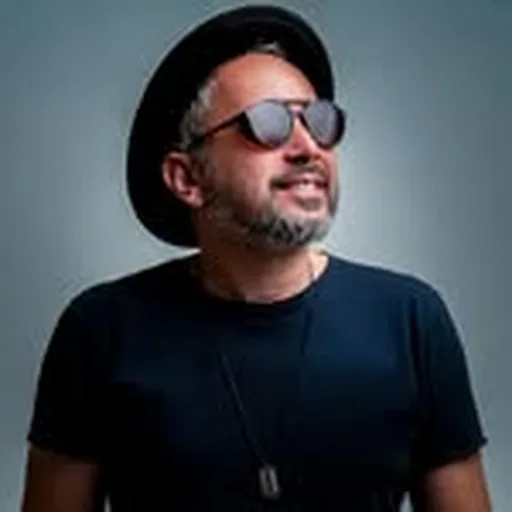 @tomgodoy_ profile image