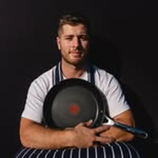 @tomjustcooks profile image