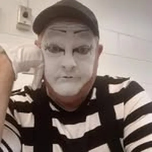@tomthemime profile image