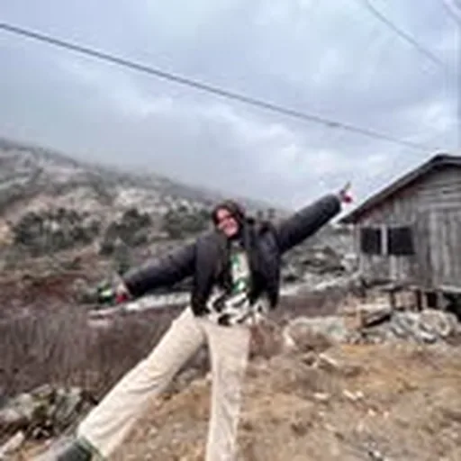 @toomuchdharna profile image