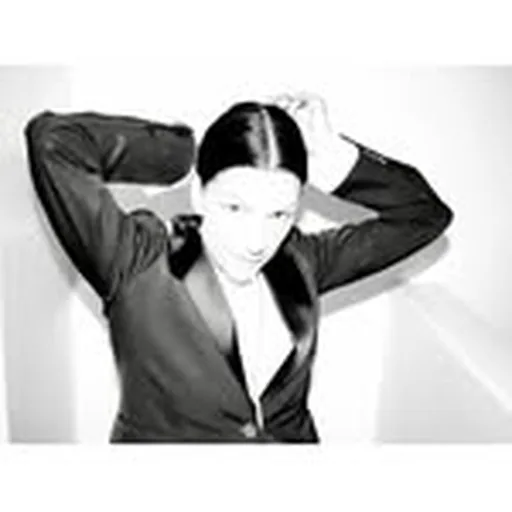 @tracisak_hair profile image