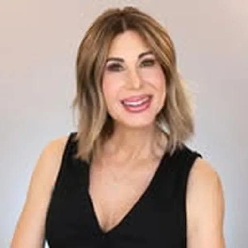 @tracy_hensel profile image