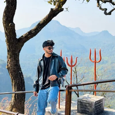 @trainbyshivansh profile image