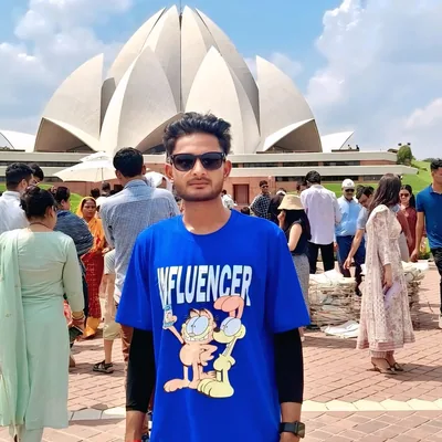 @travel_with.hindustani profile image