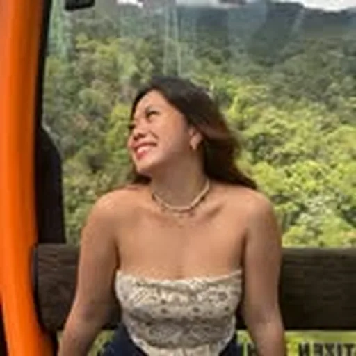 @travelokalokagirl profile image