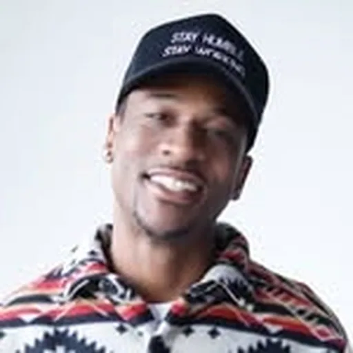 @travque profile image