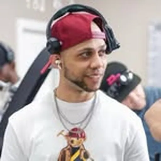 @trulightfilms profile image
