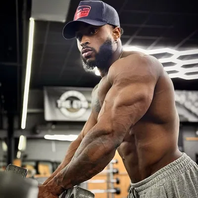 @tundehassan_ifbbpro profile image