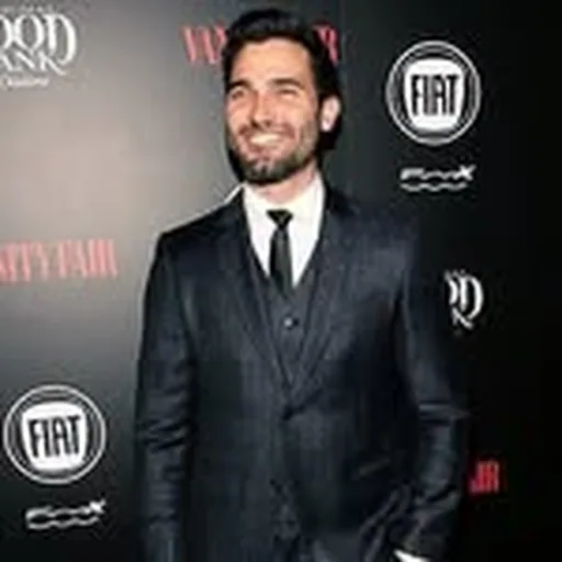 @tylerhoechlin profile image