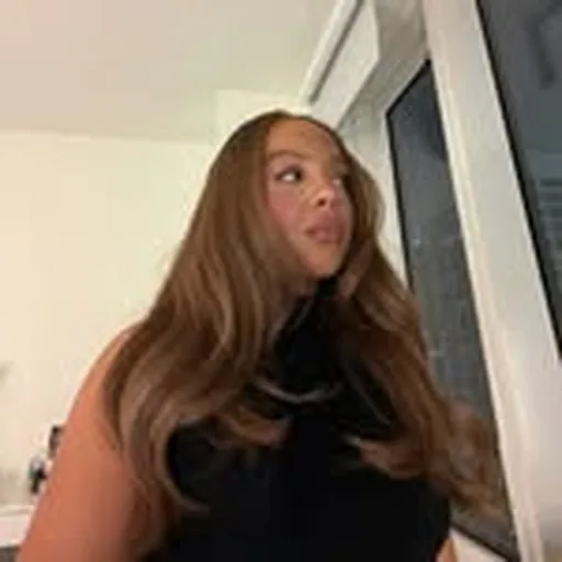 @uhdaysha profile image