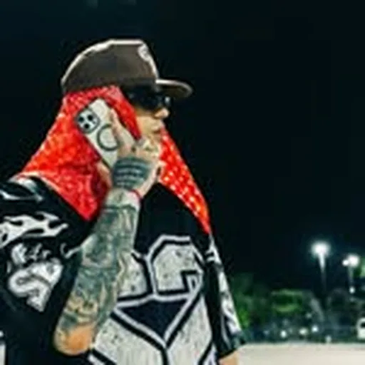 @un_yoe profile image