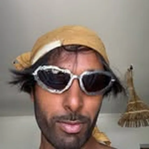 @undeux profile image