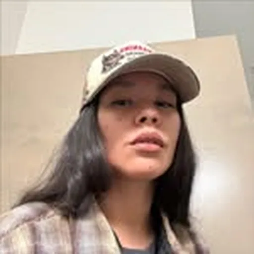 @uri.bi profile image