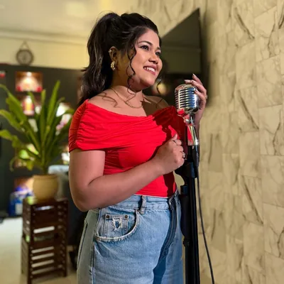 @vaishali_raikwarofficial profile image