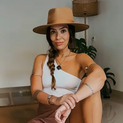@vanessa_freeyogi profile image