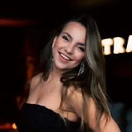 @vanessafromvancouver profile image