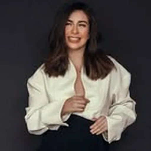 @vaniaromoff profile image