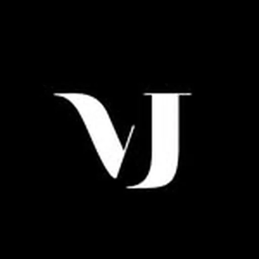 @veekeejames_official profile image