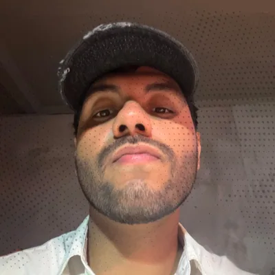 @vel444zquez profile image