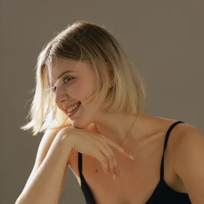 @verasplot profile image