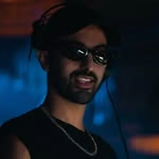 @vibran_ca profile image