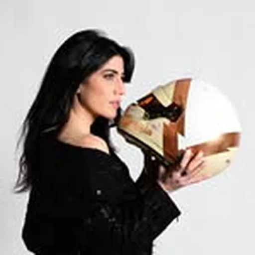 @vickypiria profile image