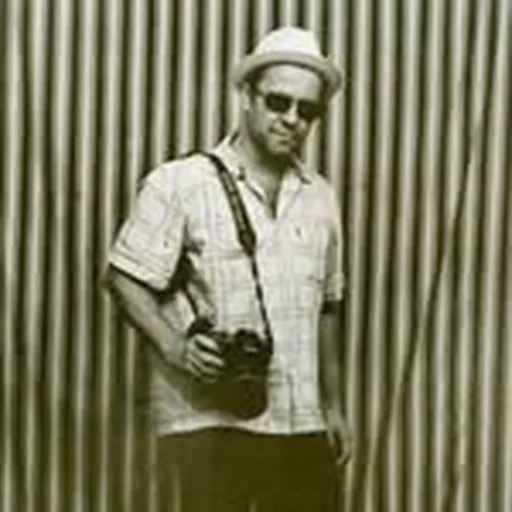 @vikmuniz profile image