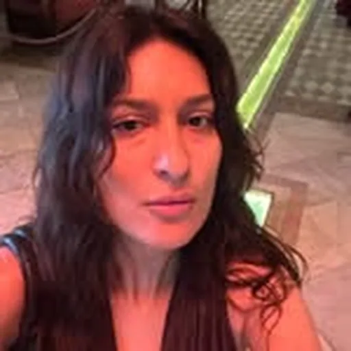 @vinaanina profile image