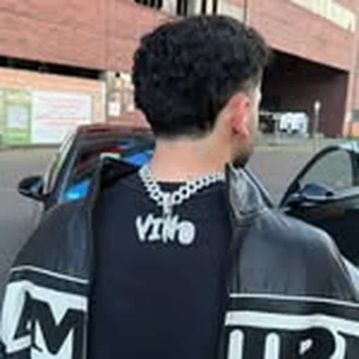 @vinolles profile image