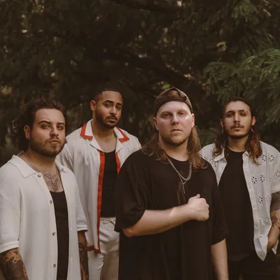 @visenyaband profile image