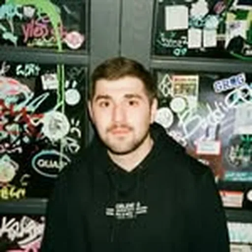 @visionfromyesterday profile image