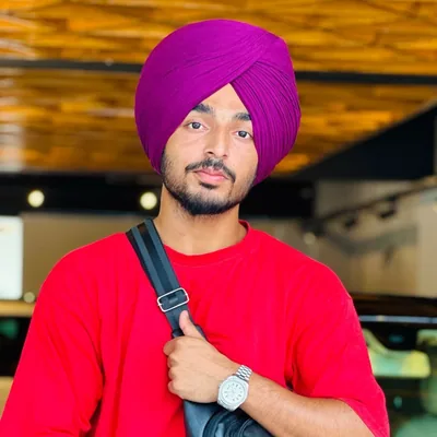 @vlogwide profile image