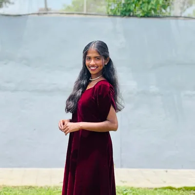 @vlogwithanu_ profile image