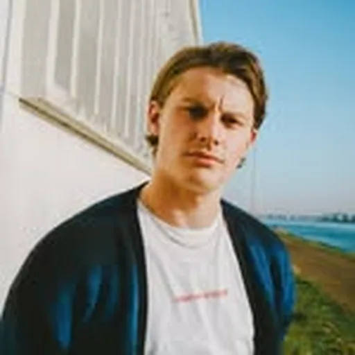@vromo_ profile image