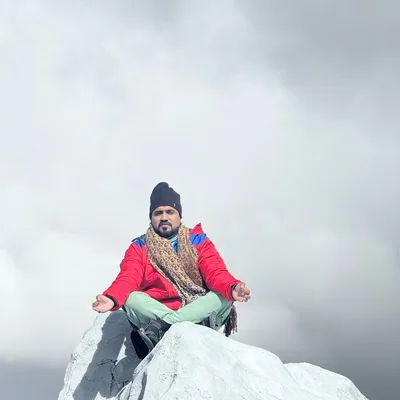 @wanderwith_jeet profile image