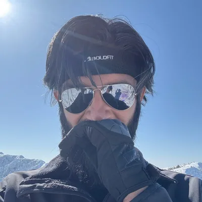 @wanderwithlambu profile image