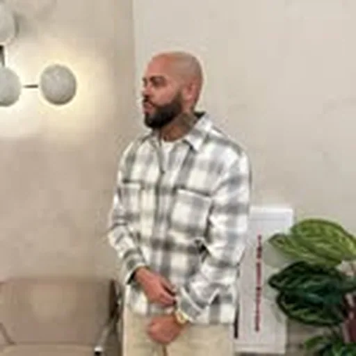 @warrencutz profile image
