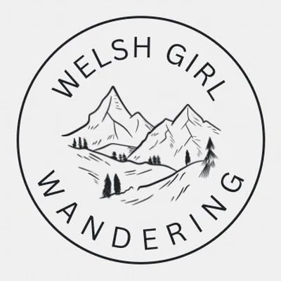 @welsh_girl_wandering profile image