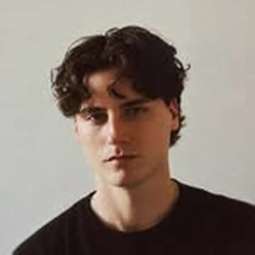 @whatsalexdrawn profile image