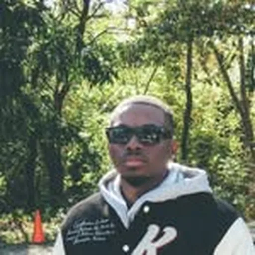 @winsto.dinero profile image